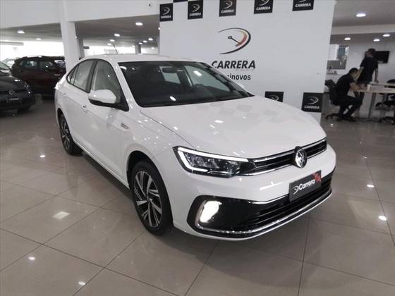 VOLKSWAGEN VIRTUS 1.0 200 TSI HIGHLINE AUTOMÁTICO